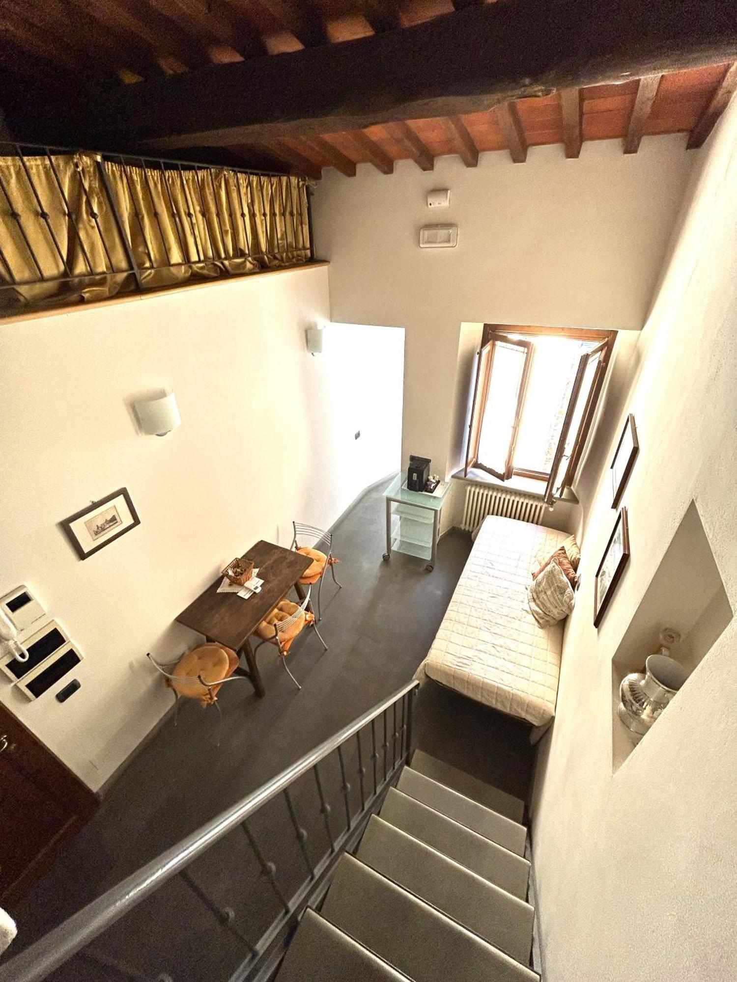 La Corte Del Re Suite & Rooms Arezzo Bagian luar foto