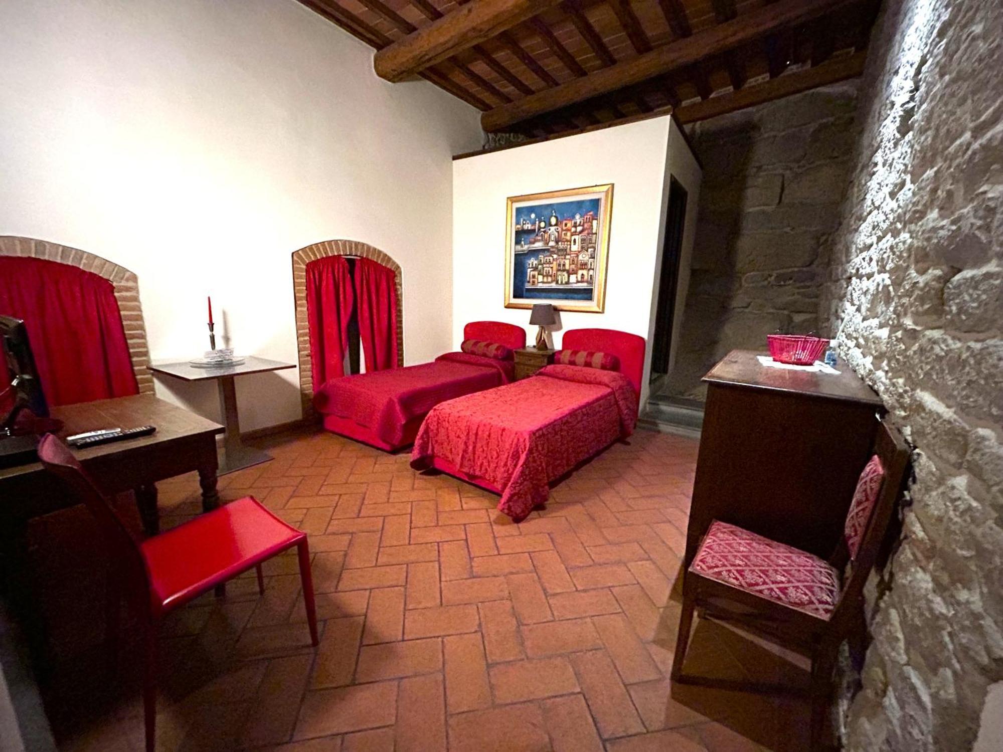La Corte Del Re Suite & Rooms Arezzo Bagian luar foto