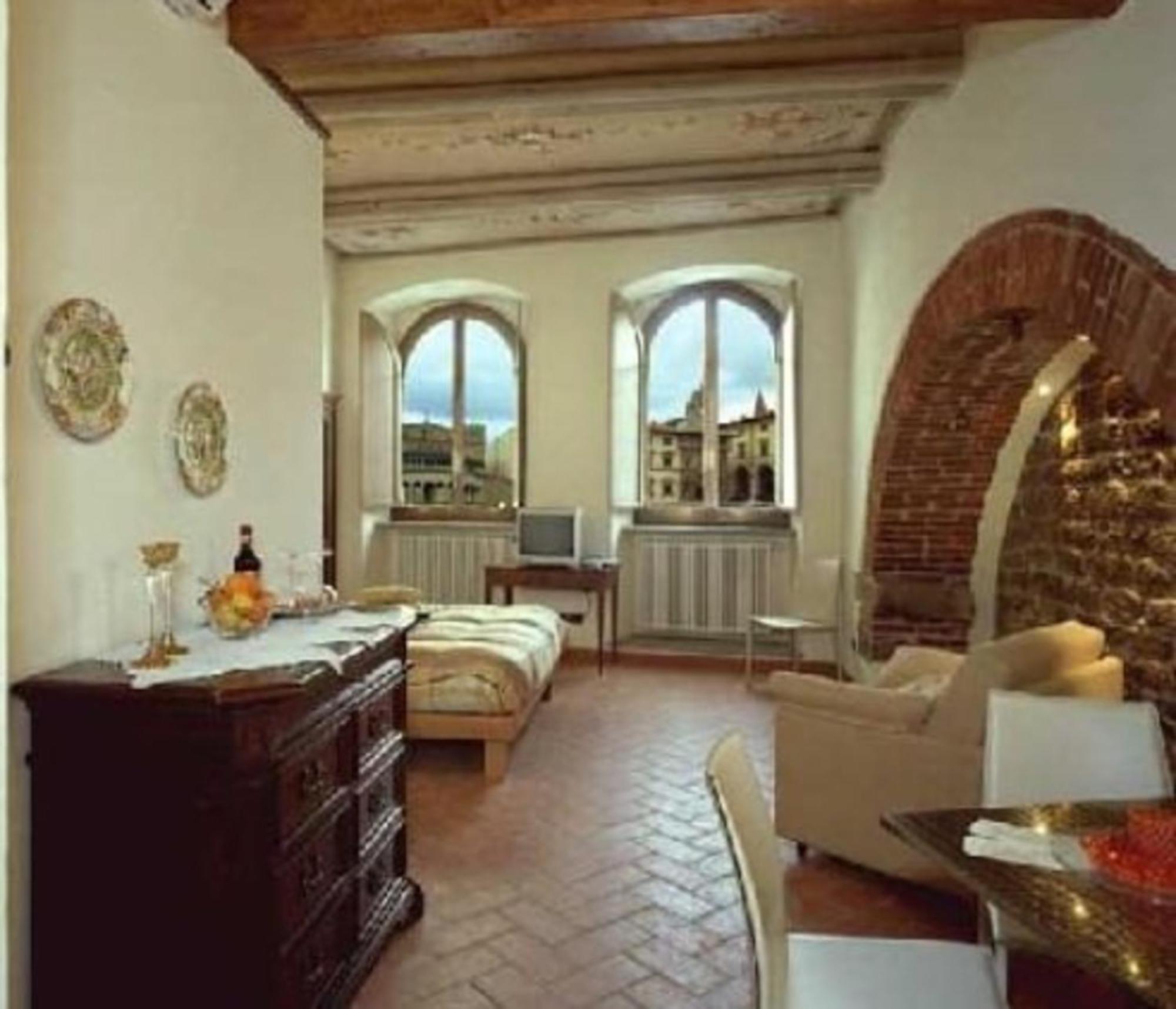 La Corte Del Re Suite & Rooms Arezzo Bagian luar foto