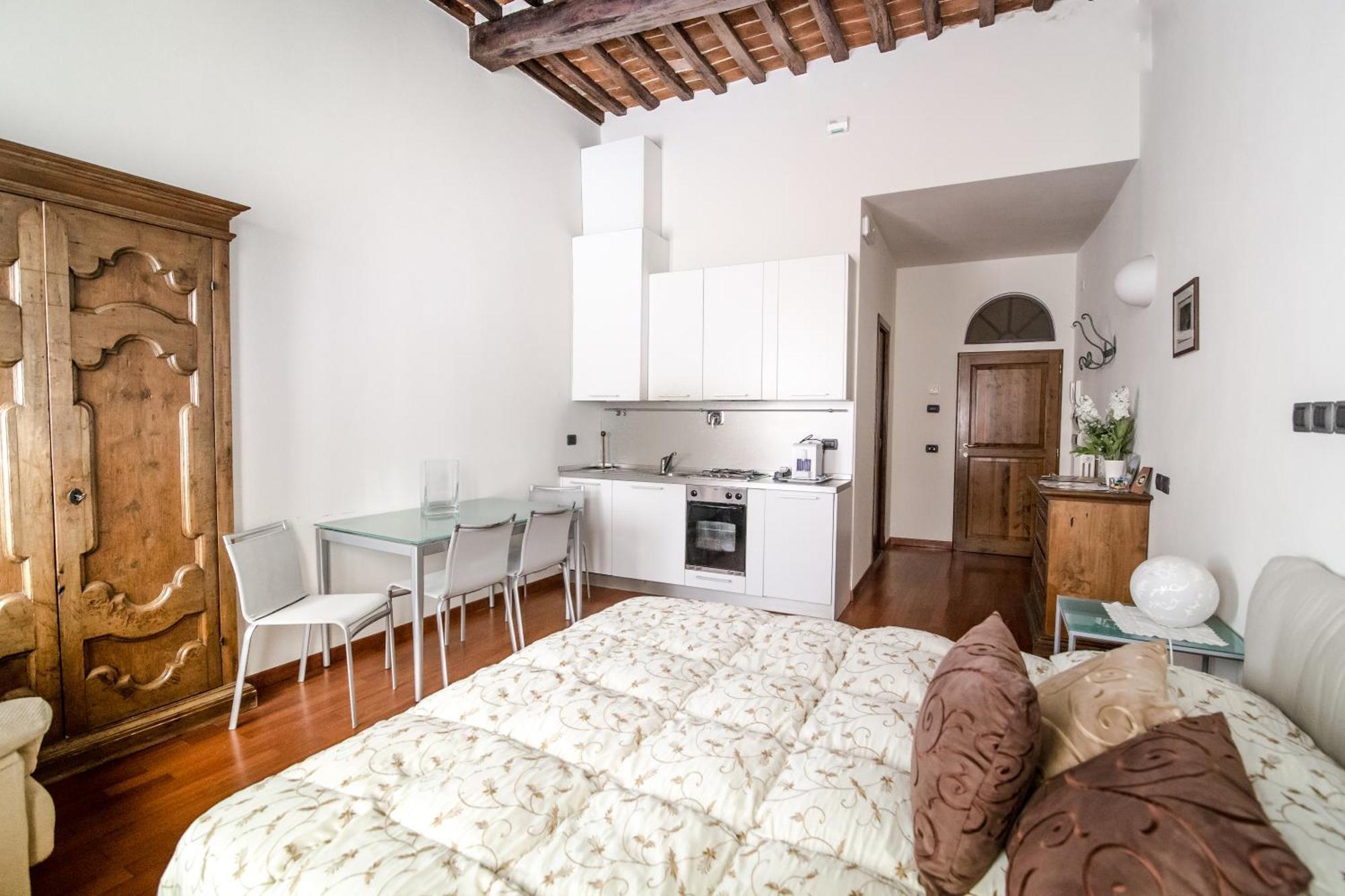 La Corte Del Re Suite & Rooms Arezzo Bagian luar foto
